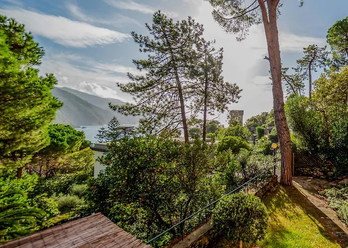 La Pavona Luxury Collection Монтероссо-аль-Маре